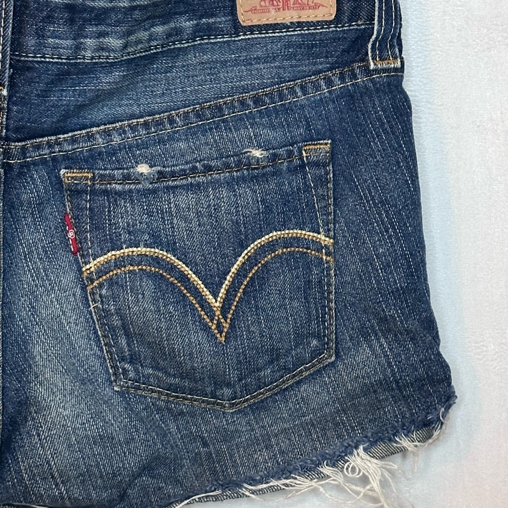 Levis jeans womens size 7 blue jeans 100% cotton denim